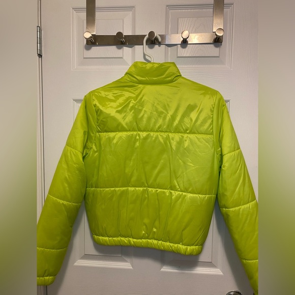 Bright green cropped puff jacket - Picture 2 of 3